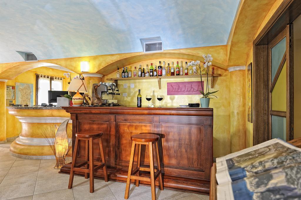 Hotel Nicoletta Santa Maria Navarrese Eksteriør billede