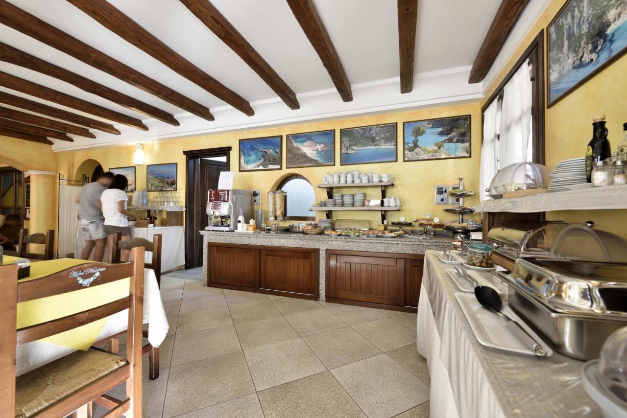 Hotel Nicoletta Santa Maria Navarrese Eksteriør billede